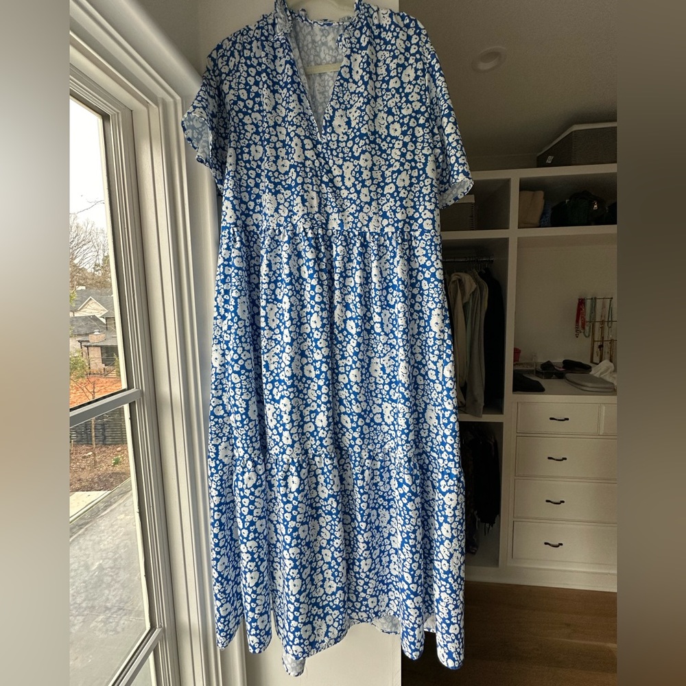 Sunday Up Blue and White floral dress
